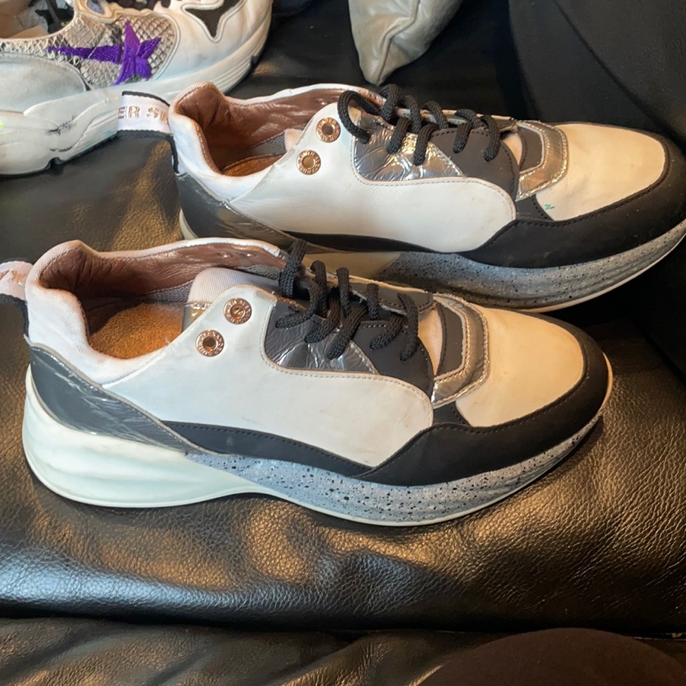 Alexander Smith Sneakers